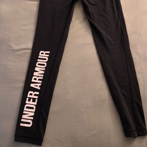 Black women’s workout leggings